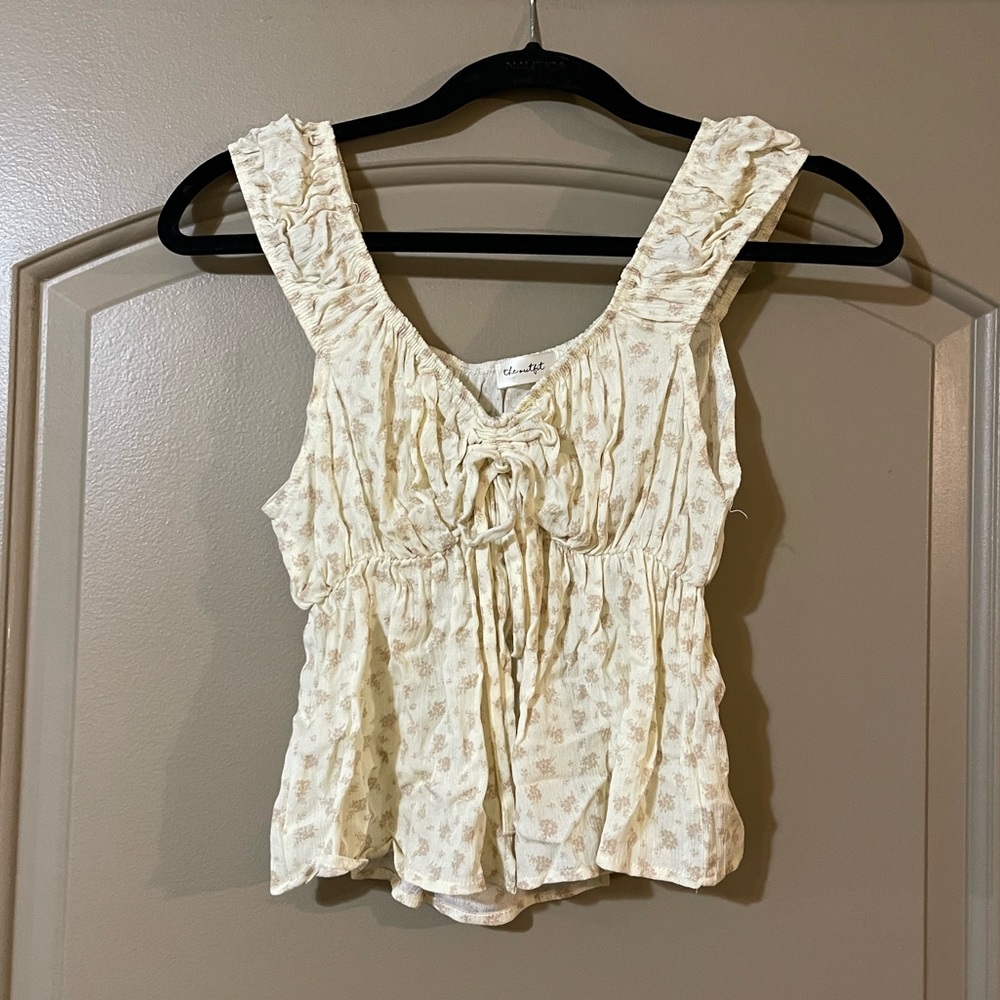 Tie cropped tank